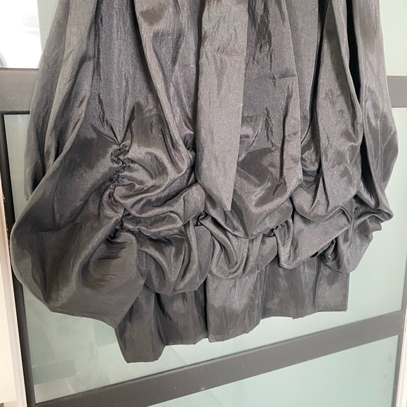 Unique bubble dress - Picture 5 of 9